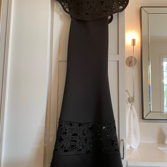 Off shoulder laser cut scuba dress - Picture 1 of 3